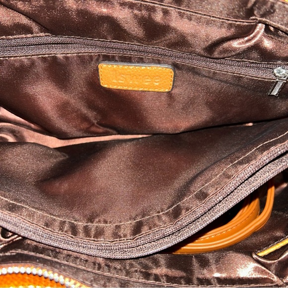 Brown Leather Shoulder Bag with Hobo Silhouette - Picture 6 of 7